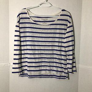 American Eagle Top - Long Sleeve Size Small/Petite